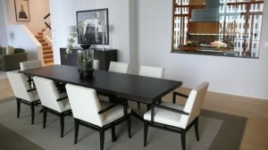 contemporary dining room 6 300x168 Mẫu bàn ăn gỗ cao cấp tiện dụng   BVN002